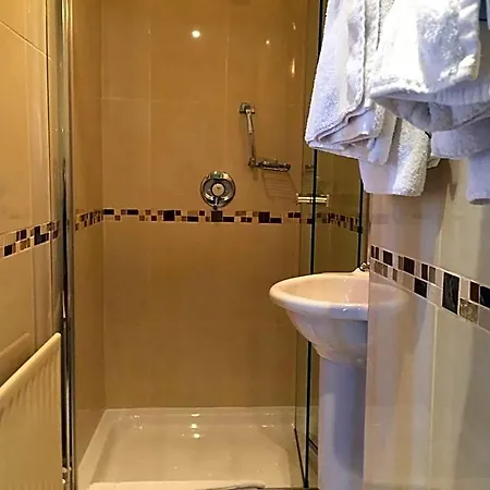 Bed & Breakfast Algret House
