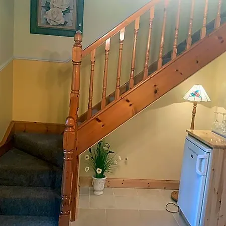 Algret House Bed & Breakfast 4*