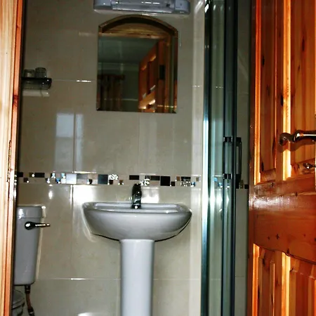 Algret House 4* Кілларні